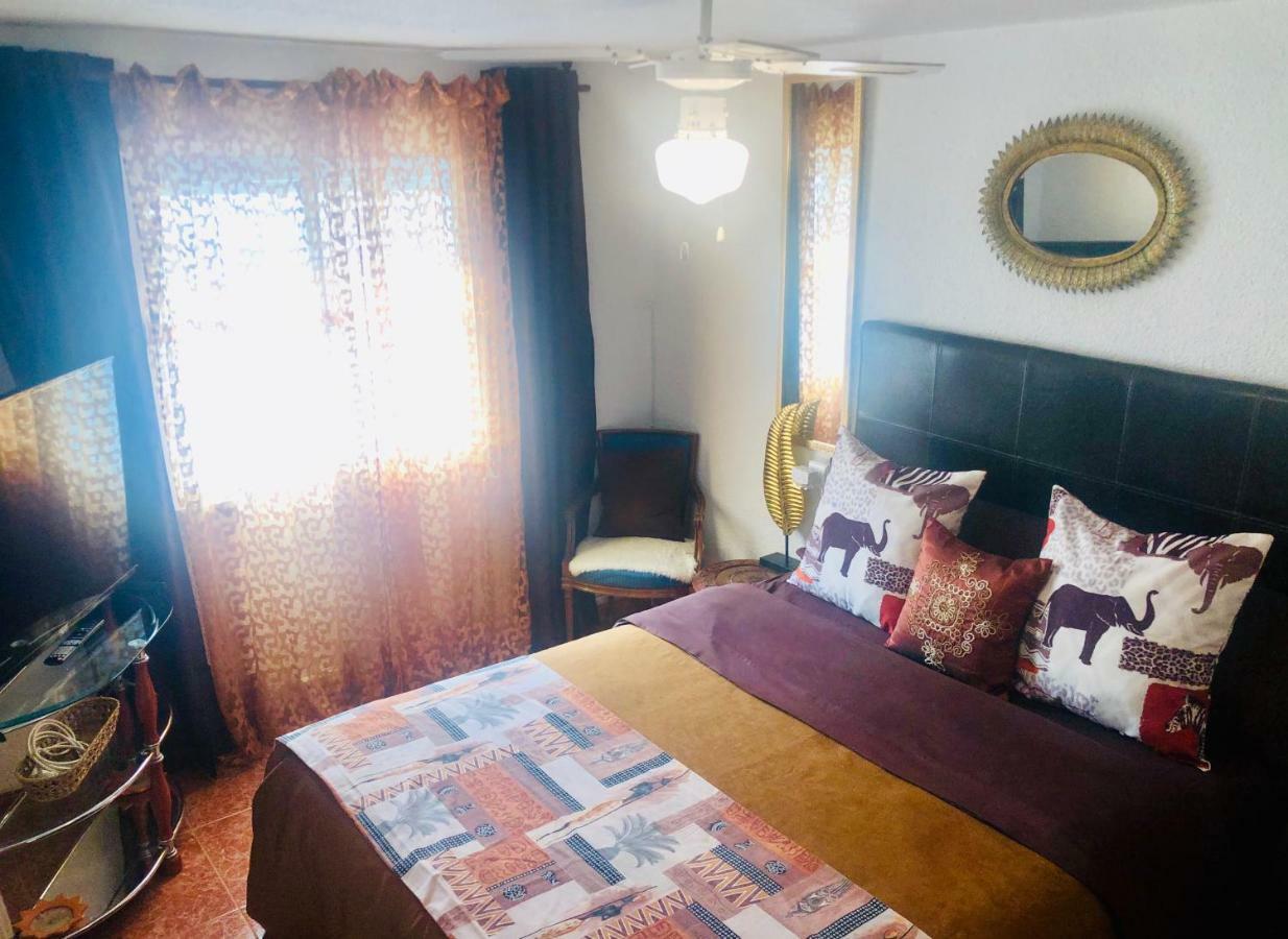 Gran Casa Con Terraza A 3 Min Playa Con Wifi - Rodeada De Servicios Roquetas de Mar Eksteriør bilde